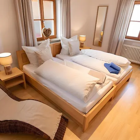 Zum Hecher Klausi Apartmán *